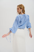 Load image into Gallery viewer, Colette blouse in blue