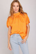 Load image into Gallery viewer, The Sistina top in yellow