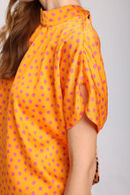 Load image into Gallery viewer, The Sistina top in yellow