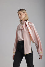 Load image into Gallery viewer, The Globe in Pink