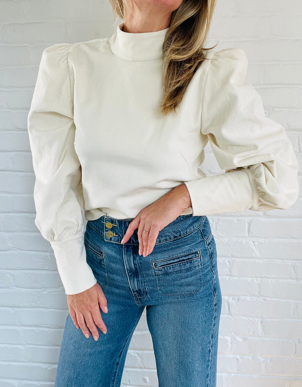 The Aude Top in off-white
