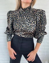 Load image into Gallery viewer, The Aude Top in Leopard
