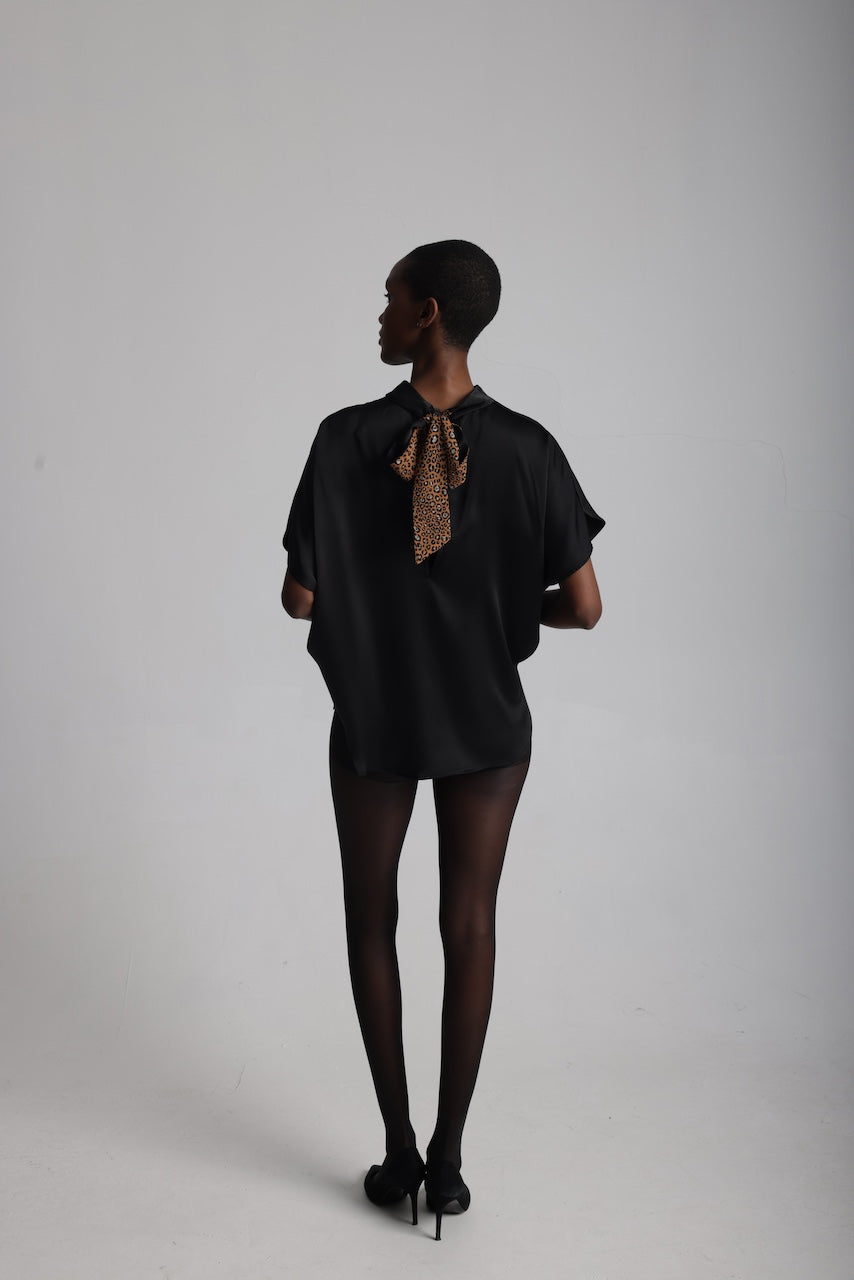 The Sistina in black