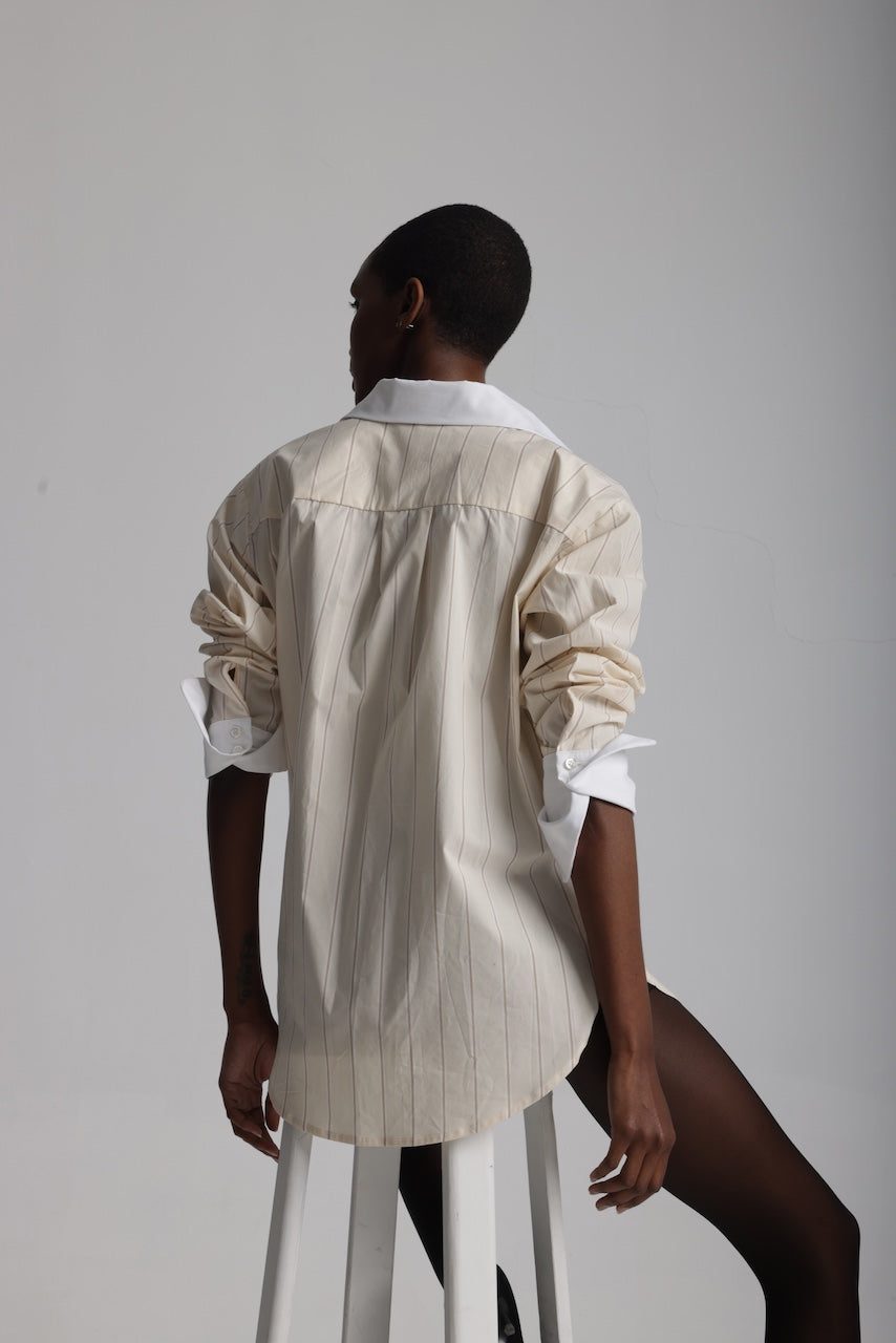 The Valentine in beige and white
