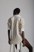 Load image into Gallery viewer, The Valentine in beige and white
